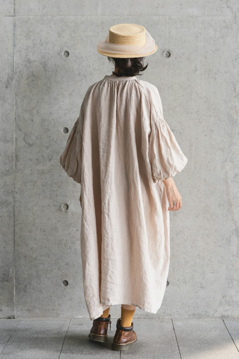 v2-look-1